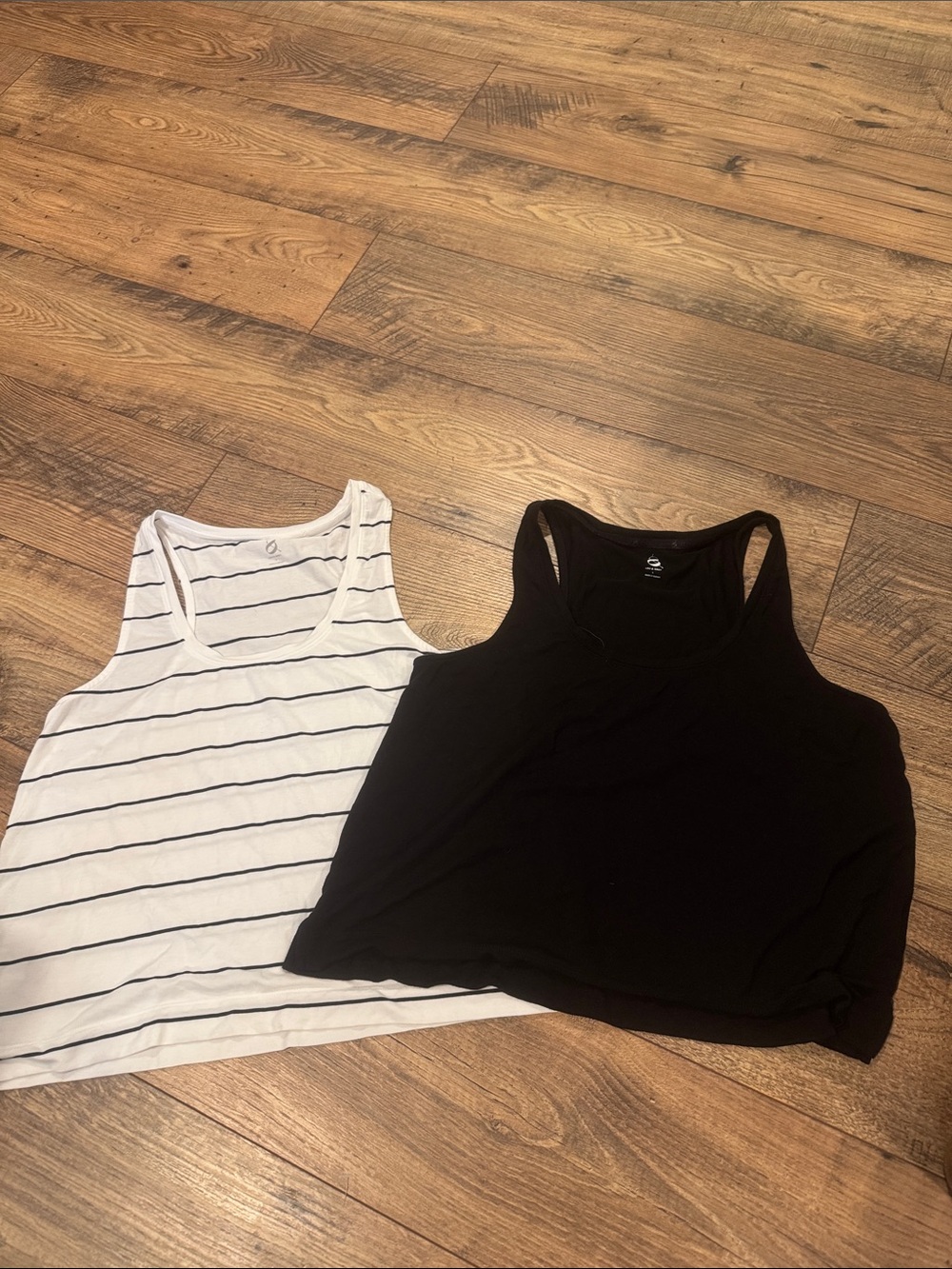 2 Lou and grey tank tops small